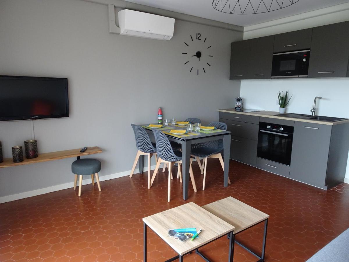 T3 150 M De La Plage, Climatisation, Piscine Et Parking Privatif - Le Lavandou Exteriör bild